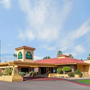 https://la-quinta-inn-phoenix-north.hotelsofphoenix.com